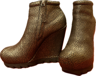 Camilla Skovgaard Bronze Wedge Boots: Size 8