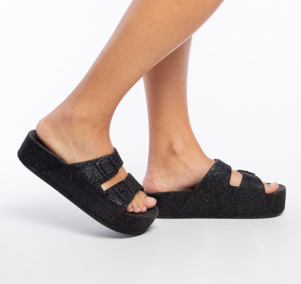 Cacatoes Caipirinha Glitter Sandals in Black